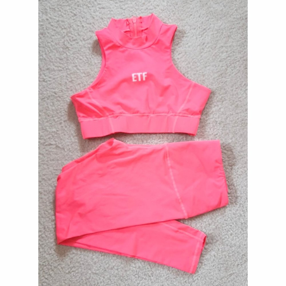 2 piece workout set.